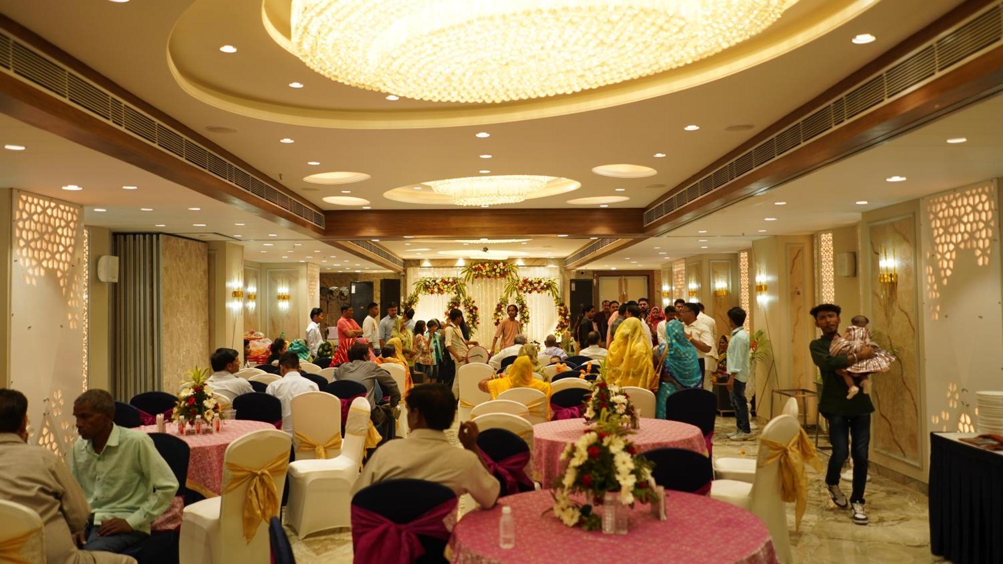 Hotel Silver Pearl Alīgarh Extérieur photo